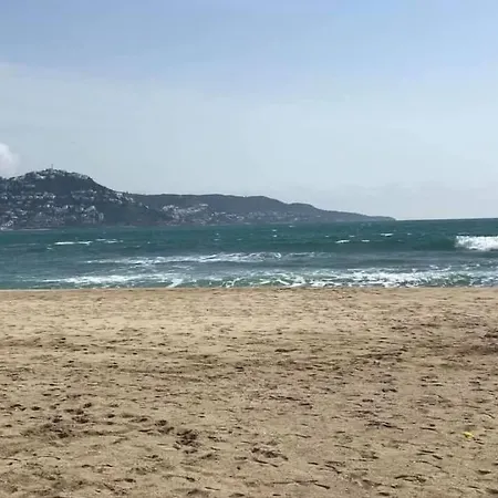 Сasa de vacaciones Maison De Charme Avec Piscine Ampuriabrava