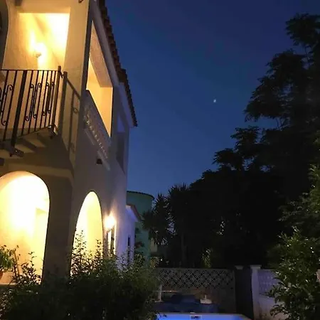 Сasa de vacaciones Maison De Charme Avec Piscine Ampuriabrava