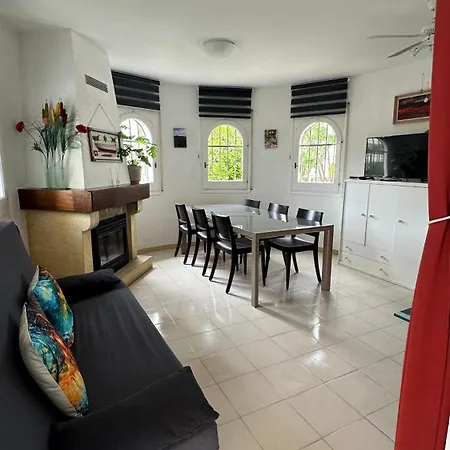 Сasa de vacaciones Maison De Charme Avec Piscine Ampuriabrava