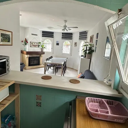 Сasa de vacaciones Maison De Charme Avec Piscine