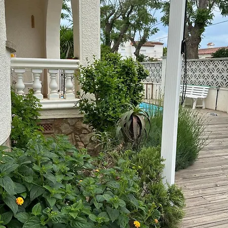 Maison De Charme Avec Piscine Сasa de vacaciones *