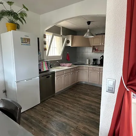 Maison De Charme Avec Piscine 度假居 艾姆布里亚布拉瓦