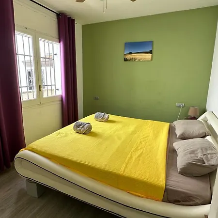Maison De Charme Avec Piscine 度假居 *
