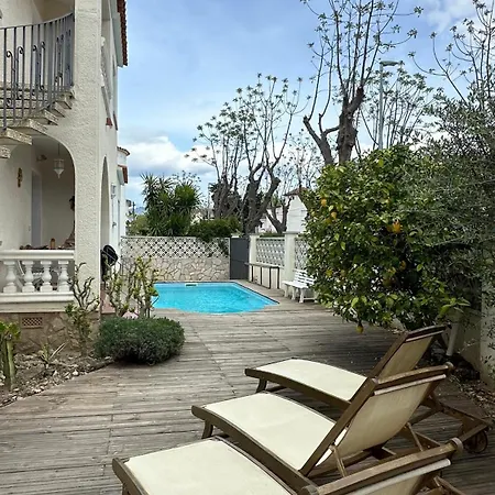 度假居 Maison De Charme Avec Piscine *