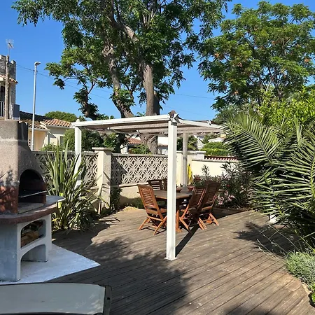 Semesterbostad Maison De Charme Avec Piscine Empuriabrava