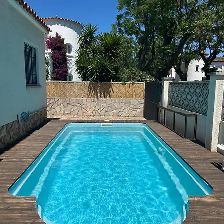 Maison De Charme Avec Piscine Semesterbostad